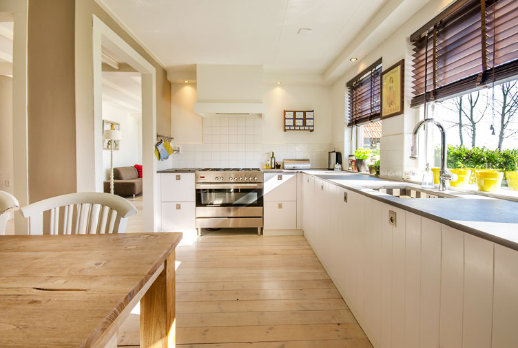 5 Ways to Keep Your House Clean and Tidy When You Plan to Sell It